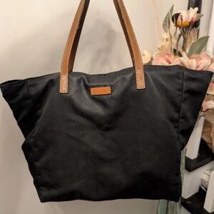 Gucci GG Logo Tote Bag with Brown Handles